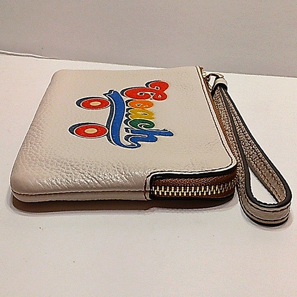 Brand New~Limited Edition COACH Leather Corner Zip Rainbow Roller Skate Wristlet - Picture 13 of 14